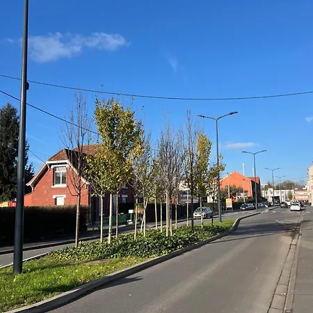 Aux Pieds Des Terrils 公寓